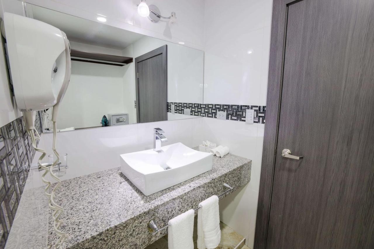 Basha Hotel & Restaurant San Pedro Sula Kültér fotó