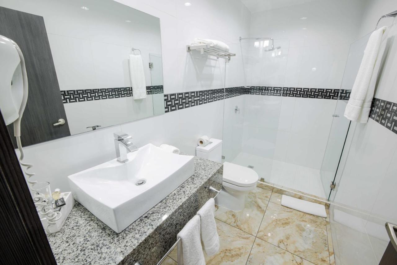 Basha Hotel & Restaurant San Pedro Sula Kültér fotó